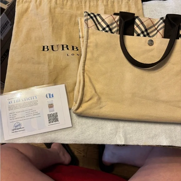 Burberry blue label Tote Bag with Signature Design with COA dust bag - Picture 1 of 17